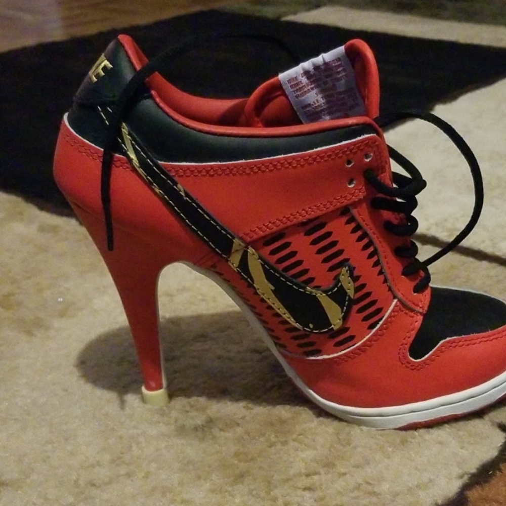 Nike high heels brand new never worn